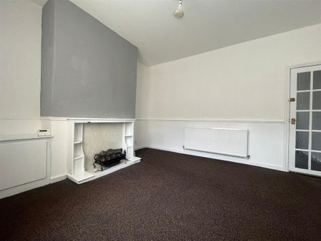 3 bedroom terraced house to rent - Photo 4