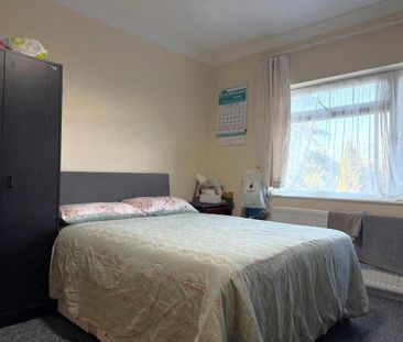 2 bedroom semi-detached house to rent - Photo 2