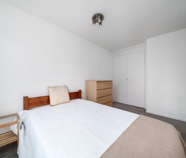 4 bedroom apartment to rent - Photo 2