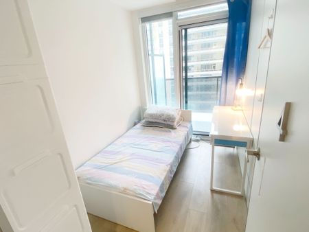 For Lease - 127 Broadway Avenue Unit# 704 Room#4, Toronto, Ontario - Photo 3