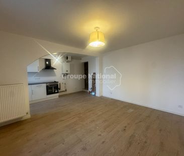 T3 - RUE CAMILLE PELLETAN, - Photo 4