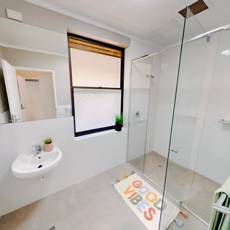 8 Bedroom Apartment south-Single Bed - Photo 5