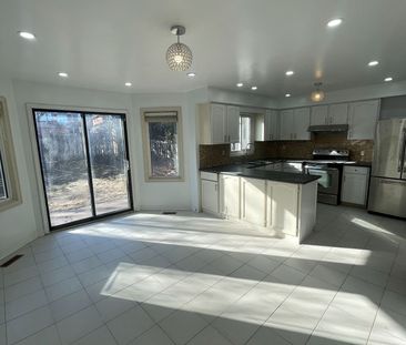 For Lease - 60 Normandy Crescent Unit# Main, Richmond Hill, Ontario - Photo 6