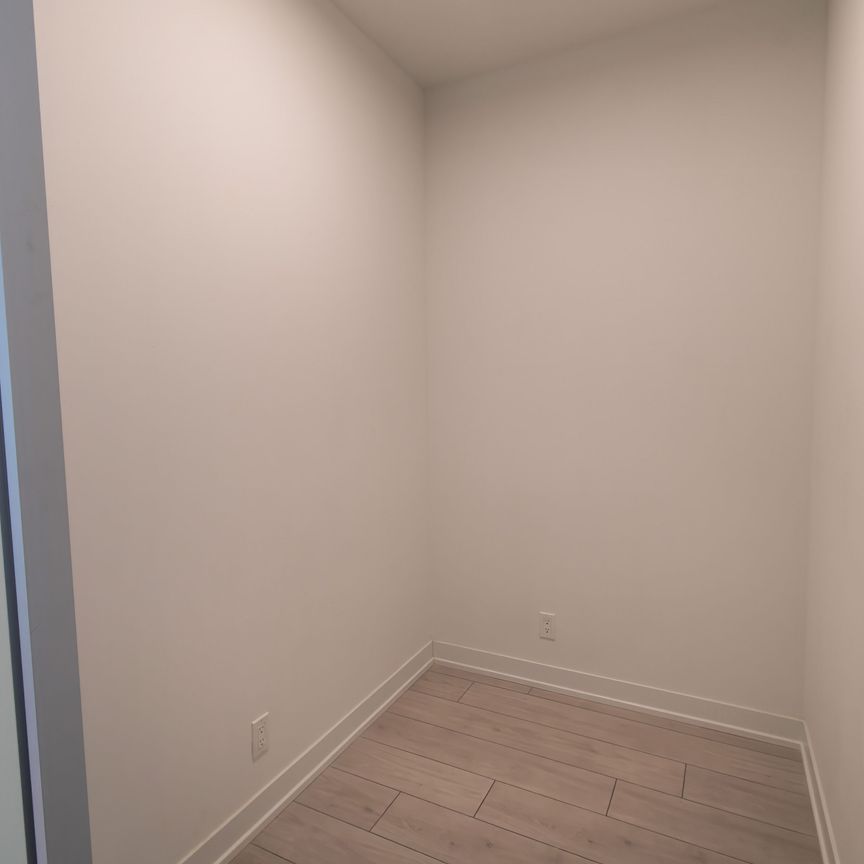 For Lease - 39 Mary Street Unit# 1210, Barrie, Ontario - Photo 1