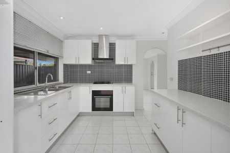 19 Bluett Crescent, Doonside - Photo 4