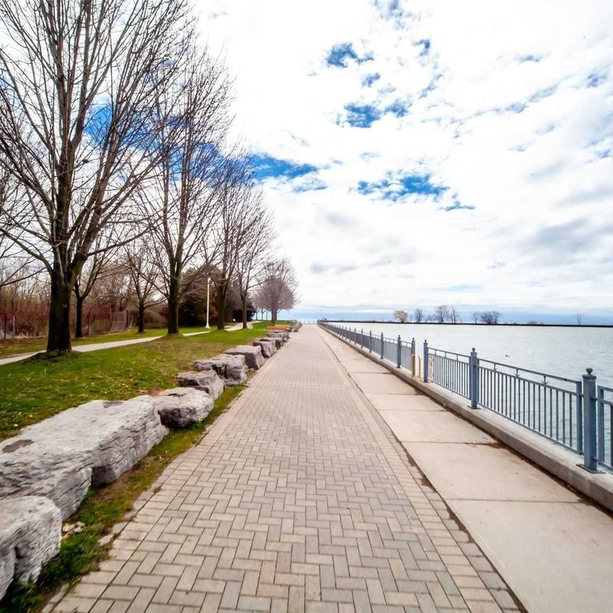 For Lease - 29 Steamboat Way, Whitby, Ontario - Photo 1