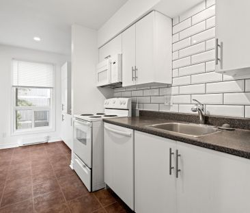 For Lease - 311 Presland Road Unit# C, Overbrook - Castleheights an... - Photo 2