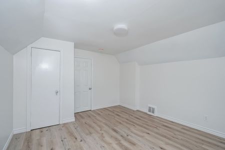 For Lease - 235 East 21st Street Unit# Main, Hamilton, Ontario - Photo 4