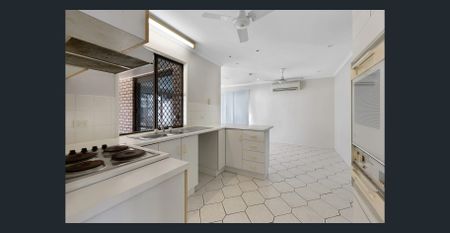 Spacious Family Home for Rent in Mount Pleasant, QLD 4740 - Photo 3