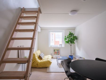 Ideaal gelegen cityflat vlakbij het Sint-Pietersstation - Photo 2