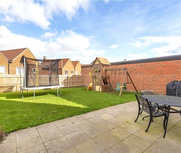 4 bedroom semi-detached house to rent - Photo 2