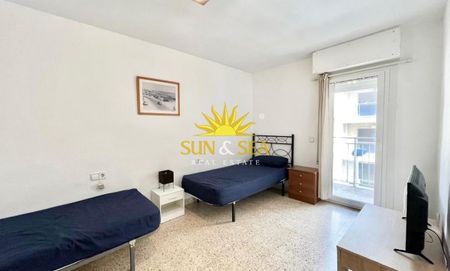 FIVE-BEDROOM APARTMENT – TORREVIEJA - Photo 2
