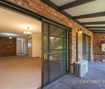 Unfurnished 2 Bedroom Apartment in a Secure Complex. - Photo 3