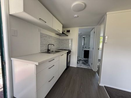 self contained 1 bedroom Coversion - Photo 4