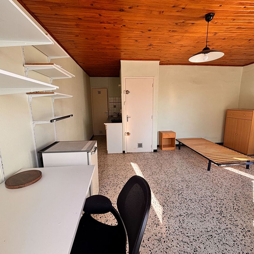 NIMES SAINT CESAIRE STUDIO ETUDIANT, - Photo 1