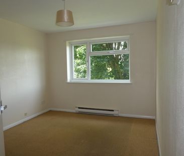 1 bedroom Flat - OSTERLEY CLOSE, STEVENAGE - Photo 3