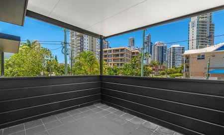 Palm Avenue Coastal Living - Photo 5
