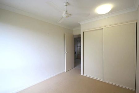 Your Perfect Family Home in Bohle Plains - Space, Location & Lifestyle! - Photo 5