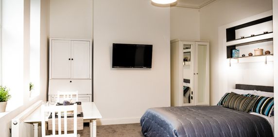 1 Bedroom Studio - Photo 2