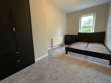 7 Malone Chase, Belfast , BT9 6XF - Photo 5