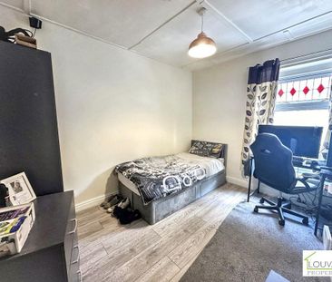 1 bedroom in a house share to rent - Photo 4