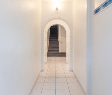 Gezinswoning met 4 slaapkamers en tuin in Wilrijk! - Photo 4