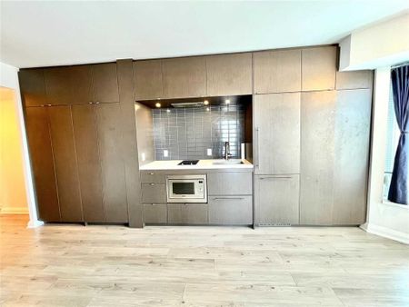 For Lease - 155 Yorkville Avenue Unit# 1217, Toronto, Ontario - Photo 2