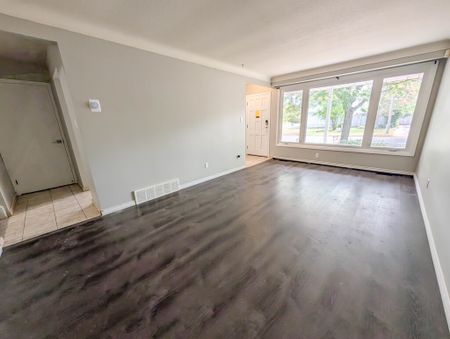 All Inclusive 3 Bedroom Main Unit In Niagara Falls - Photo 5