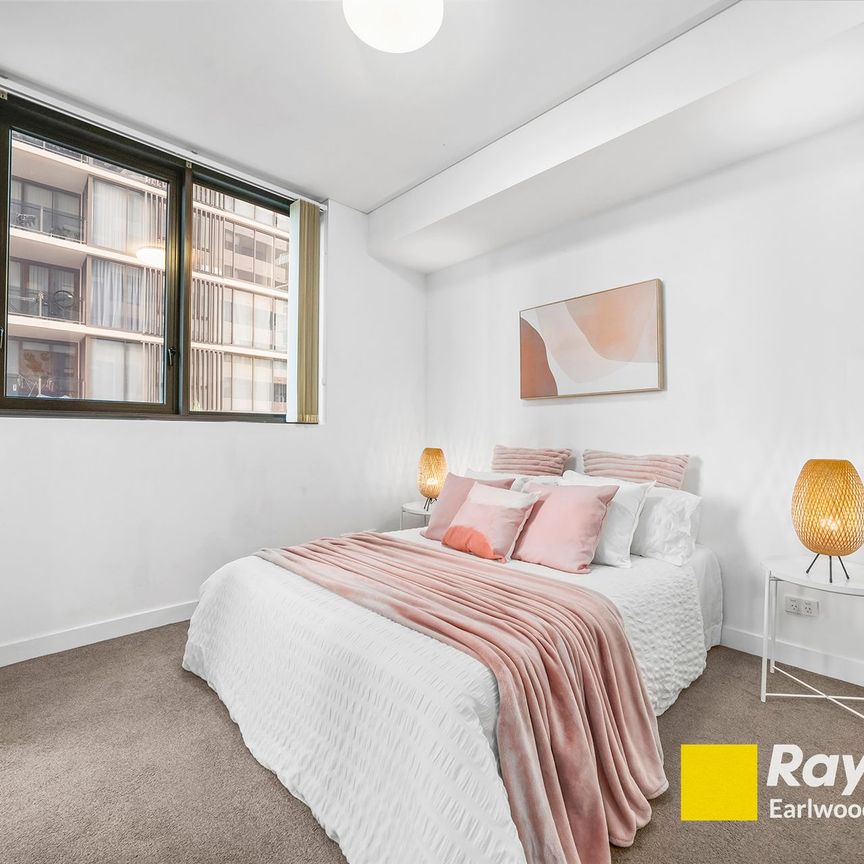 Modern 2 Bedroom Apartment in Wolli Creek - Photo 1