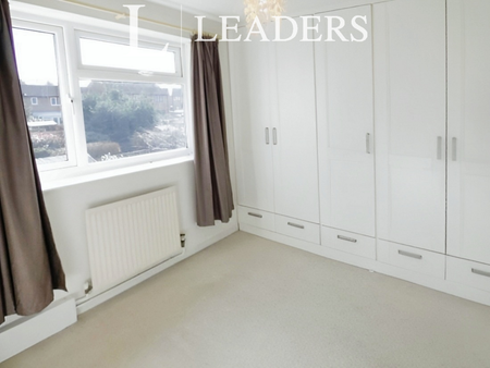 2 bedroom semi-detached house to rent - Photo 5