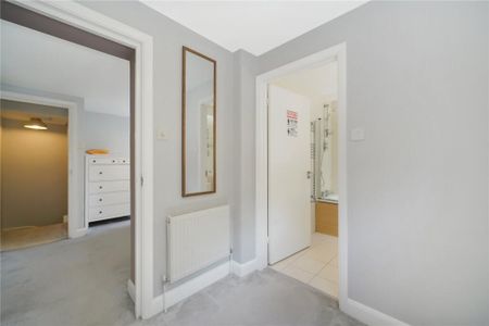 2 Bed Flat, Chatsworth Road, NW2 - Photo 2