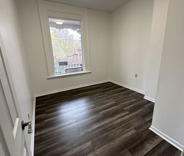 For Lease - 197 Walton Street Unit# 1, Port Hope, Ontario - Photo 6