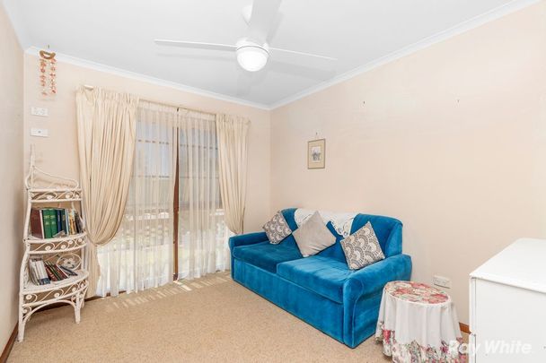Well Maintained Family Home! - Photo 1