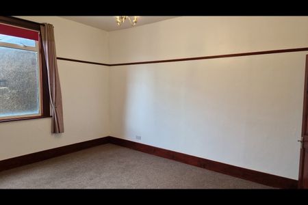 3 Bed Maisonette, Shelbourne Road, N17 - Photo 2