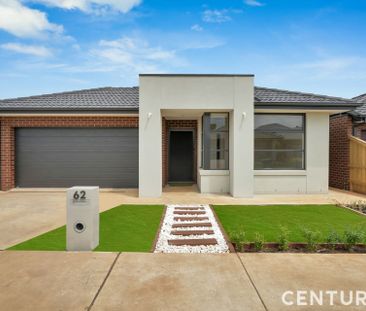 Beautifully Presented Home Close to All Amenities - Photo 1