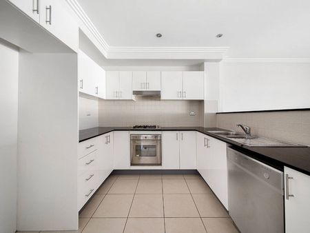 38/8-12 Wandella Road, Miranda NSW 2228 - Apartment For Rent | Domain - Photo 3