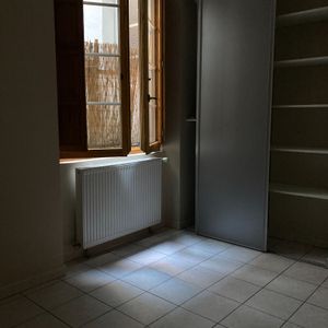 Location Appartement 2 pièces 31m² - Photo 2