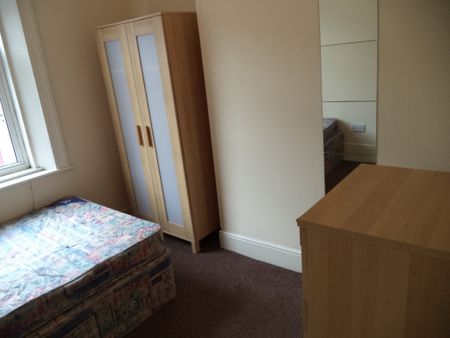 Clayton Park Square, Jesmond, Newcastle NE2 4DP - Photo 3