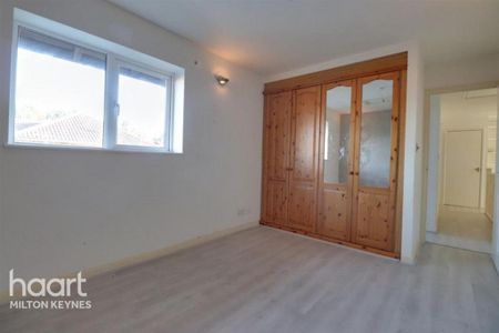 4 bedroom end of terrace house to rent - Photo 3