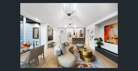 Elegant Family Home with Timeless Charm in Prime Kew East - Photo 4