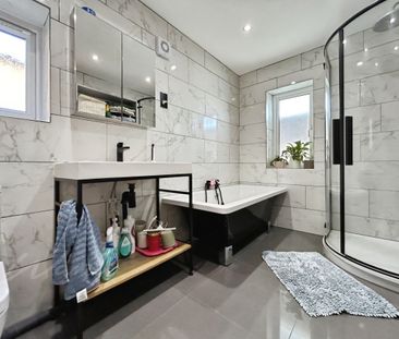 3 bedroom semi-detached house to rent - Photo 4