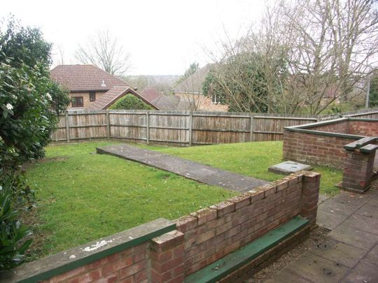 Beechwood Park, Boxmoor - Photo 1