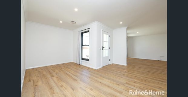 NEAR NEW THREE BEDROOM HOME CLOSE TO THE CBD - Available now!!!! - Photo 1