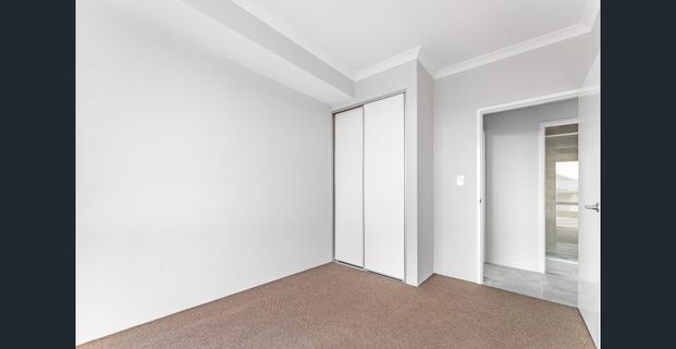 Modern 3-Bedroom, 2-Bathroom Duplex in the Heart of Baldivis - Photo 1