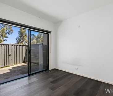 Modern Townhouse with Parkland Views - Photo 2