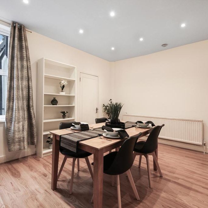 1 bedroom in a house share to rent - Photo 1