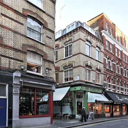 Greens Court, Soho, W1F, London - Photo 3