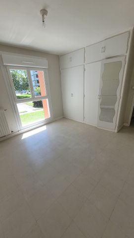 Location Appartement 3 pièces 71m² - Photo 2