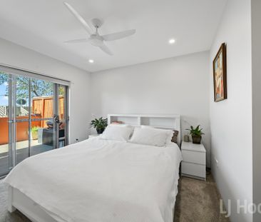 3 Bedroom Apartment Living with Space, Views & Privacy - Photo 6