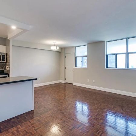 Macey Apartments - Photo 4